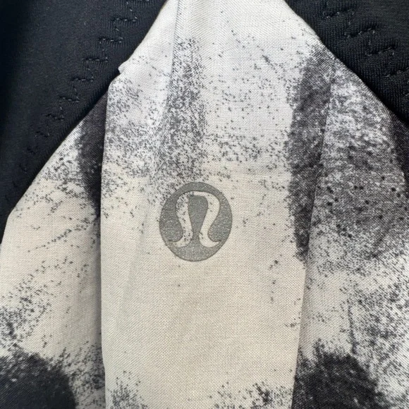 Lululemon Run For Your Money Jumper Short - Picture 8 of 14